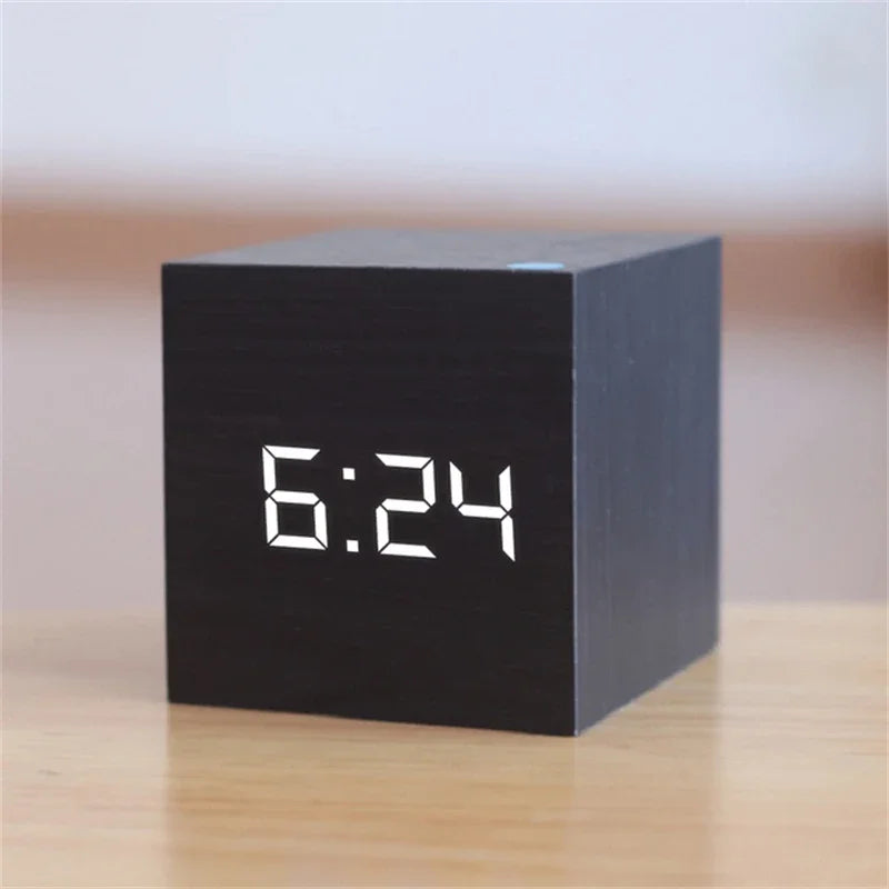 Kaku Clock — Wood Cube LED Display