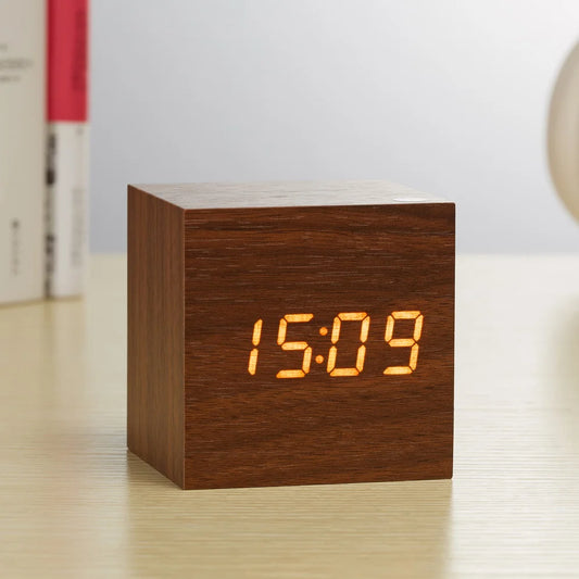 Kaku Clock — Wood Cube LED Display