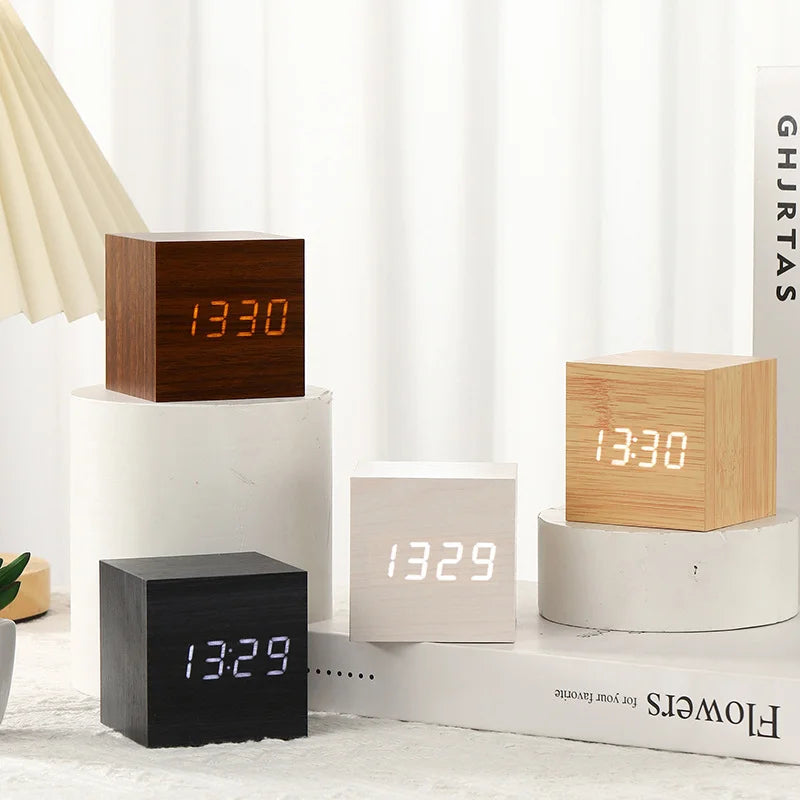Kaku Clock — Wood Cube LED Display